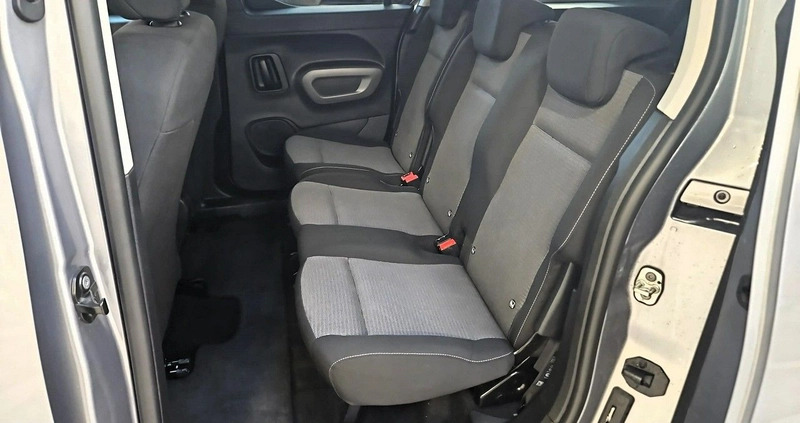 Toyota Proace City Verso cena 109900 przebieg: 50664, rok produkcji 2022 z Dzierżoniów małe 326